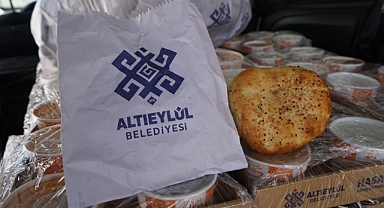 ALTIEYLÜL EVDE İFTAR HİZMETİ 8. YILINDA DA DEVAM EDİYOR