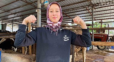 15 yaşındaki Ayşe'nin bilek güreşi şampiyonası için sıra dışı antrenman yöntemleri