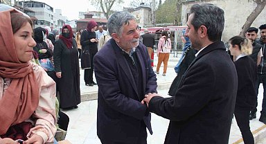 AK Parti Milletvekili Adayı Çiftçioğlu'ndan Kadir Gecesi'nde Eyüpsultan'a ziyaret