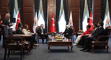 AK Parti'de siyasi partiler arası bayramlaşma