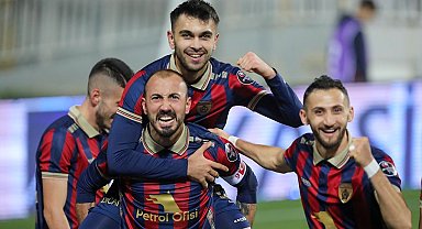 Altınordu, geriden gelip kazanmayı seviyor