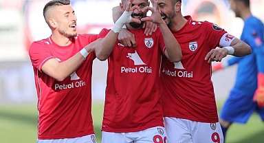 Altınordu'da Ali Özgün'ün performansı dikkat çekiyor