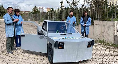 Ankara'da liselilerin ürettiği elektrikli araç "Evcar V2" TEKNOFEST'te yarışacak
