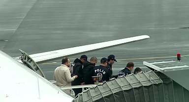 Arnavutluk'un iade ettiği kripto para borsası Thodex'in kurucusu Faruk Fatih Özer Türkiye'ye getirildi.