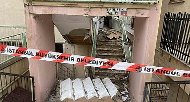 Avcılar'da merdivenleri çöken bina mühürlendi