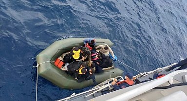 Ayvacık açıklarında 17 kaçak göçmen yakalandı