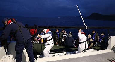 Ayvacık açıklarında 24 kaçak göçmen yakalandı