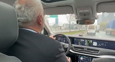 Bakan Ersoy, makam aracı Togg'la trafiğe çıktı