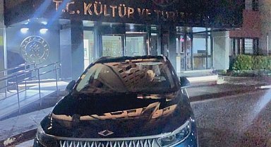 Bakan Ersoy, Togg'u teslim alan bakanlar listesine katıldı