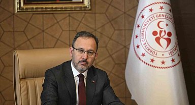 Bakan Kasapoğlu, Türkiye'nin Euro 2028 ve 2032'ye adaylık dosyasını imzaladı