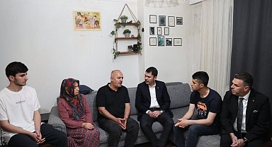 Bakan Kurum: "Kahramanmaraş'ta ilk başladığımız evlerimizi inşallah bir yıla bitiririz"