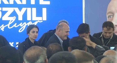 Bakan Soylu, Bağcılar AK Parti İlçe Teşkilatı ile akşam yemeğinde bir araya geldi