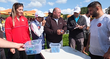 Balıkesir Gömeç Yağlı Güreşleri'ne 41 başpehlivan katıldı