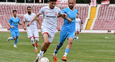 Balıkesirspor Dibe Demir Attı