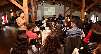 Başkan Sengel geleceğin hukukçuları ile bir araya geldi