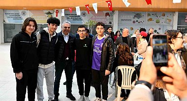 Başkan Uysal, 'Bir elimiz deprem bölgesinde'