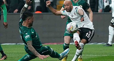 Beşiktaş'ta Redmond gollerine devam ediyor