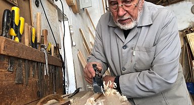 Beypazarı'nın emektar marangozu 70 yıldır mesleğini icra ediyor