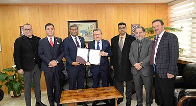 Bilim ve Teknoloji Üniversitesi'nden BUÜ'ye işbirliği ziyareti