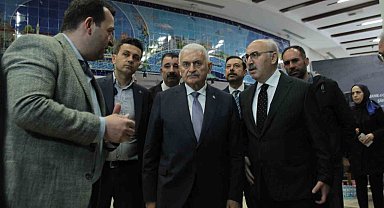 Binali Yıldırım'dan İktisat Kongresi binasına ziyaret: "İzmir'e yakıştı"