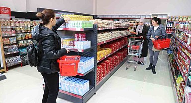 Buca Halk Market vatandaşın yüzünü güldürdü