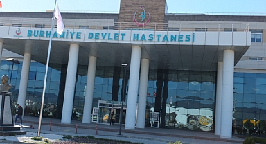 Burhaniye’de Protez Diş Yapılmamasına Vatandaşlardan Tepki