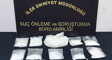 Bursa Polisi 34 Suç Kaydı Bulunan Zanlıyı 530 Gram Uyuşturu İle Yakaladı
