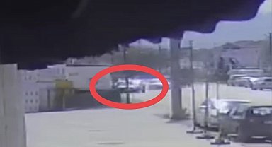 Bursa'da kalp krizi geçiren sürücü hayatı kaybetti, kaza anı kamerada