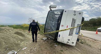 Bursa'da öğrenci servisi ile hafriyat kamyonu çarpıştı: 23 yaralı