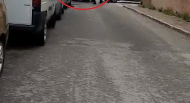 Bursa'da yumrukların konuştuğu yol verme kavgası kameralarda