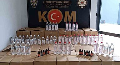 Çanakkale'de alkol yapımında kullanılan 1633 litre yüzey temizleyici ele geçirildi