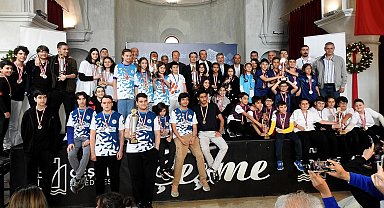 Çeşme'deki satranç şampiyonasında ödüller sahiplerini buldu