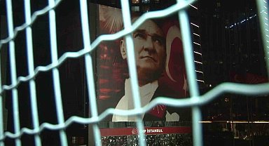 CHP aday listelerine giremeyen Romanlar, CHP İstanbul İl Binası önünde eylem yaptı