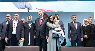 Cumhurbaşkanı Erdoğan: "Enflasyon faizle birlikte düşecek"