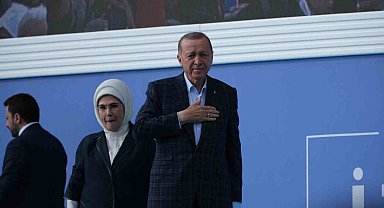 Cumhurbaşkanı Erdoğan'dan 6'lı masa tepkisi: "Bizzat kendilerinin 'kumar masası' dedikleri masa, rulet masası çıktı"