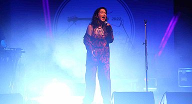 Cumhuriyetin 100. yılında sahne gençlerin