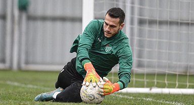 Deniz Aydın 3 hafta sahalardan uzak kalacak