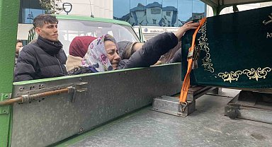 Deprem bölgesinden dönerken kazada ölen belediye çalışanları son yolculuklarına uğurlandı