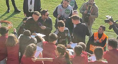 Depremzede çocuklar, Ümraniyespor - Beşiktaş maçında ağırlandı