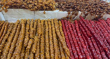 Depremzede Malatyalı esnaf Malatya Dayanışma Günleri'nde bir araya geldi