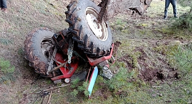 Devrilen Traktörün Sürücüsü Yaralandı   