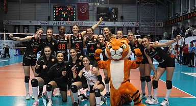 Eczacıbaşı Dynavit, rahat kazandı