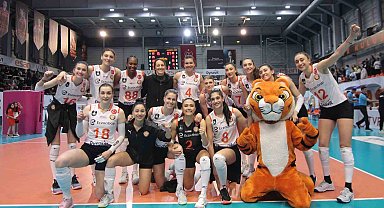 Eczacıbaşı Dynavit, Sigorta Shop'u 3-2 mağlup etti