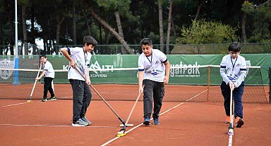 Egemenlik Kupası Tenis Turnuvası başladı