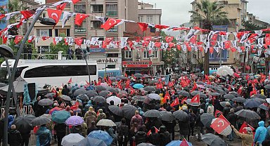 Ekrem İmamoğlu, Biga'da 'Halk Buluşması'nda vatandaşlara seslendi