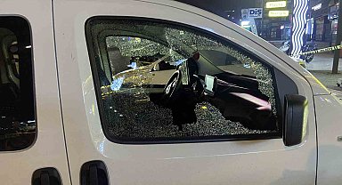 Esenyurt'ta silahlı kavga: Yolda karşılasan husumetliler birbirlerine kurşun yağdırdı