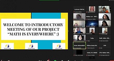 eTwinning projesi öğrencileri birbirleriyle tanıştı