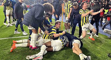 Fenerbahçe, deplasmanda yine geriden gelerek kazandı