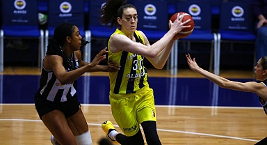   Fenerbahçe Derbide 1-0 Öne Geçti   