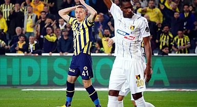Fenerbahçe'ye Atilla Szalai'den kötü haber